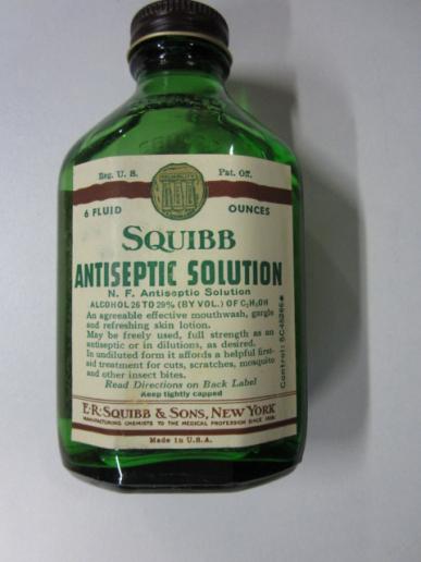 US WW2 Mouthwash 