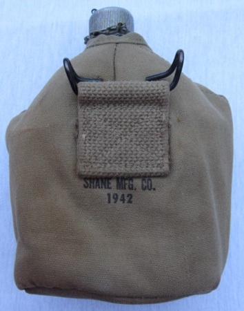 US WW2 Canteen with Cup in Pouch