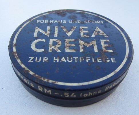 German WW2 metal Nivea Can