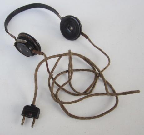 Wehrmacht Transmitter/Radio Headphone set