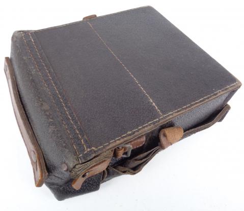 Wehrmacht Presstof Doctors Pouch