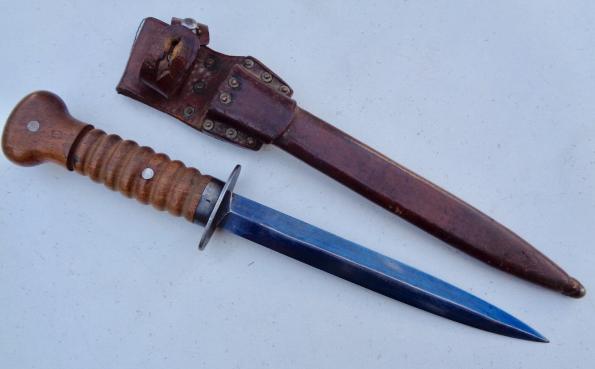 Dutch combat Dagger Storm Dolk