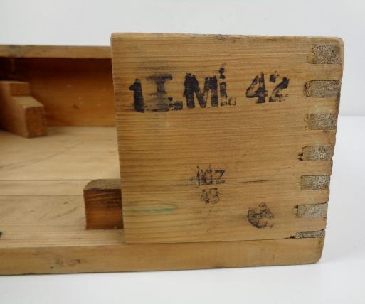 Wehrmacht wooden Teller Mine 42 Transport Case