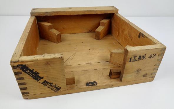 Wehrmacht wooden Teller Mine 42 Transport Case