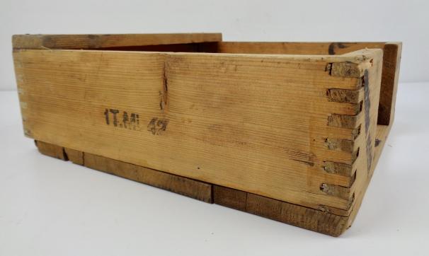 Wehrmacht wooden Teller Mine 42 Transport Case
