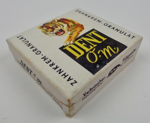 Wehrmacht Tooth Brush and Paste Powder Dent QM