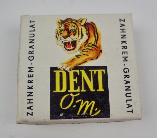 Wehrmacht Tooth Brush and Paste Powder Dent QM