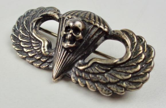 US WW2 Filthy Thirteen Paratrooper Jump Wing