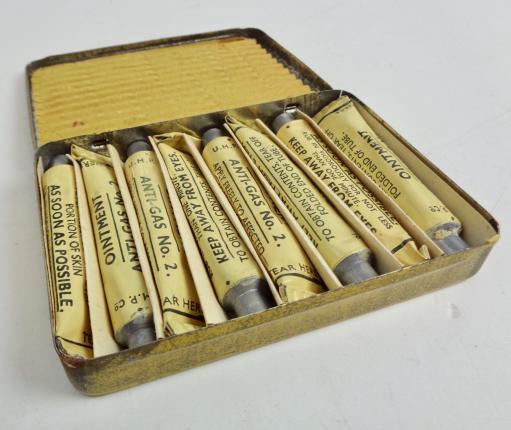 British WW2 Metal Can with Ointment Anti-Gas Nr.2