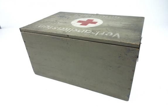 Wehrmacht Wooden Bandage/Medical Case