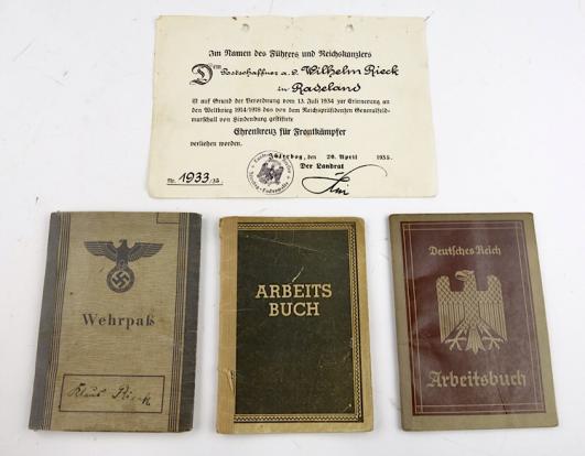 Wehrpass Arbeits Buch and Award Document