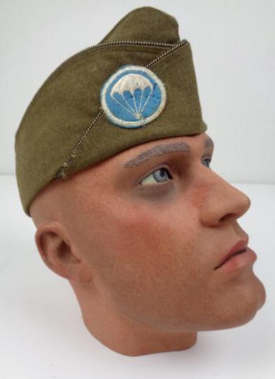 WWII US OFFICER PARATROOPER WOOL GARRISON CAP M-58 & ARMY CAPTAIN BADGE CAP 