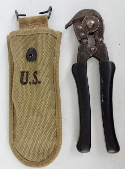 US WW2 Wire Cutter in Pouch