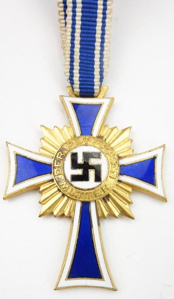 Mothers Cross in Gold