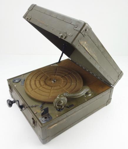 US WW2 Army Field Record Player