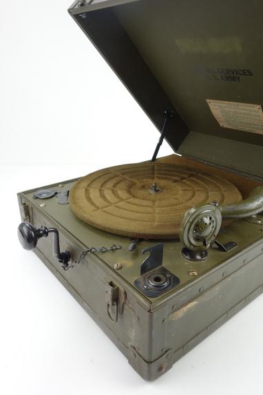US WW2 Army Field Record Player