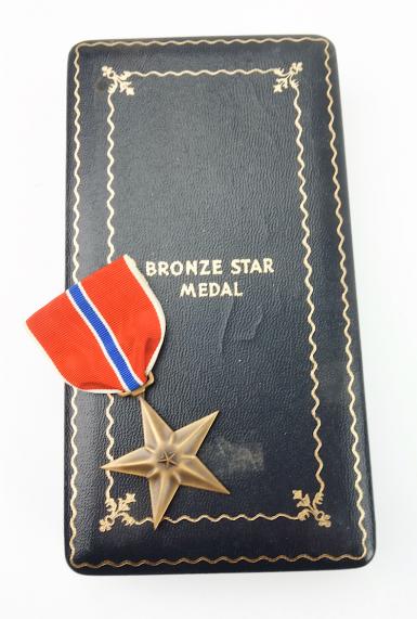 US WW2 Bronze Star in Case