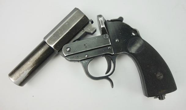 LP34 Flare Gun (Leught Pistole 34)