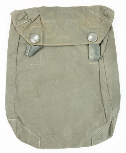 Wehrmacht Rubberized Gascape Pouch