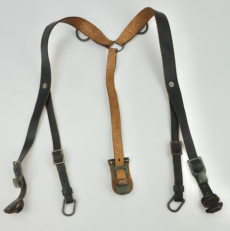 Wehrmacht Cavalry Sadle Bag/Bag Back & Y Strap