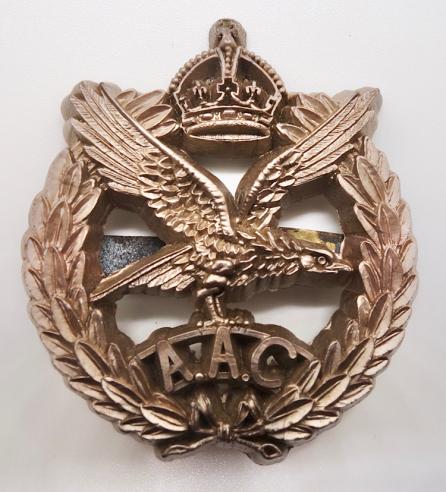 British WW2 Army Air Corps cap Badge