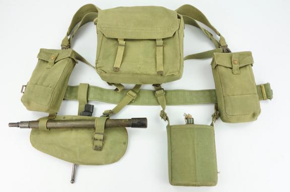 Complete set of British WW2 Combat Equipment
