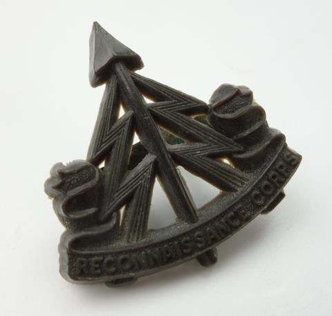 British WW2 economy Airborne Reconnaissance Cap Badge