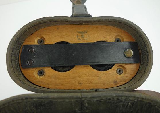 Wehrmacht 10x50 Panzer Binoculars in case