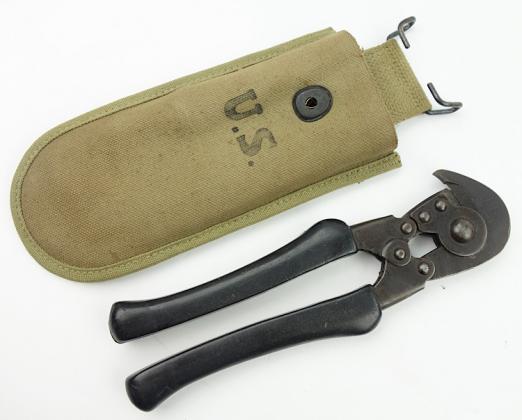 US WW2 Wire Cutter in Pouch