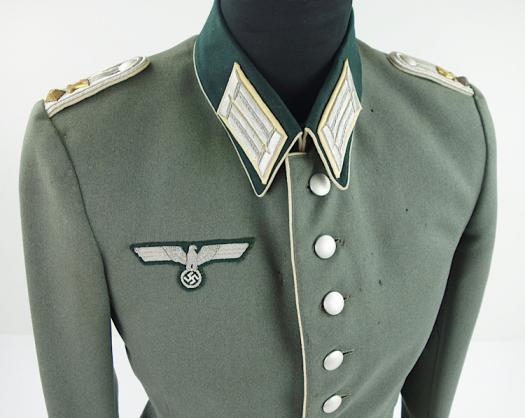 Wehrmacht Officers Dress Tunic 17th Tradition Regt.