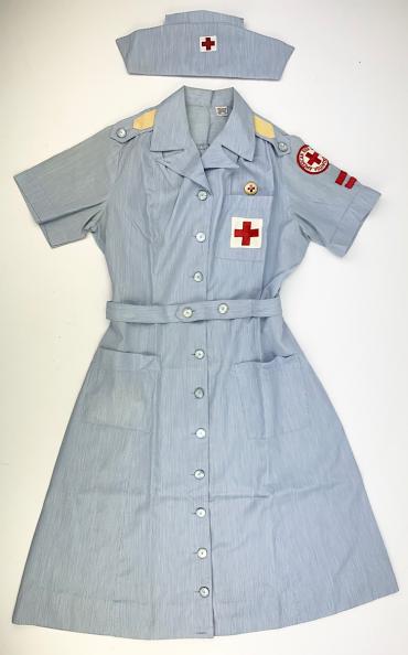 US WW2 volunteer Nurce Dress and Headgear