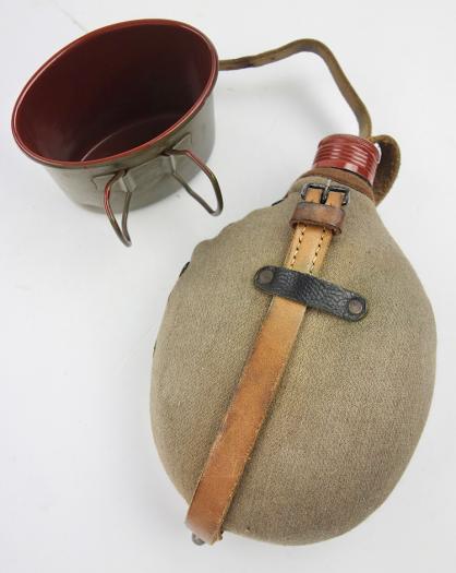 Wehrmacht M31 Canteen