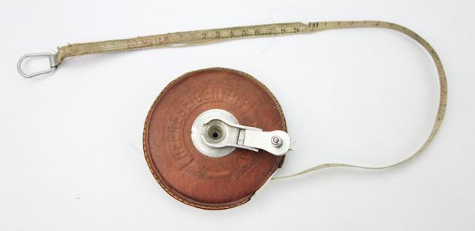 Wehrmacht combat Engineers messure Tape