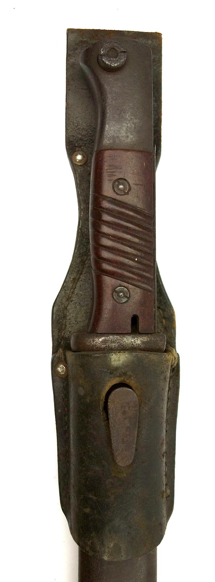 K98 Bajonet with leather Frog