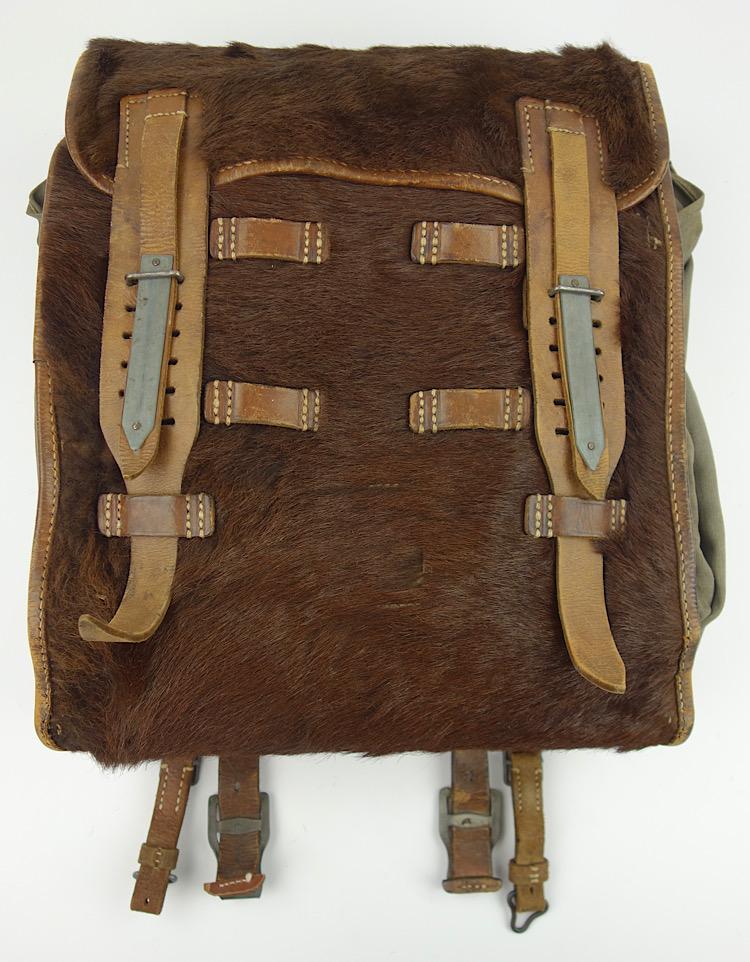 Wehrmacht Funker Affe (Signals Backpack)