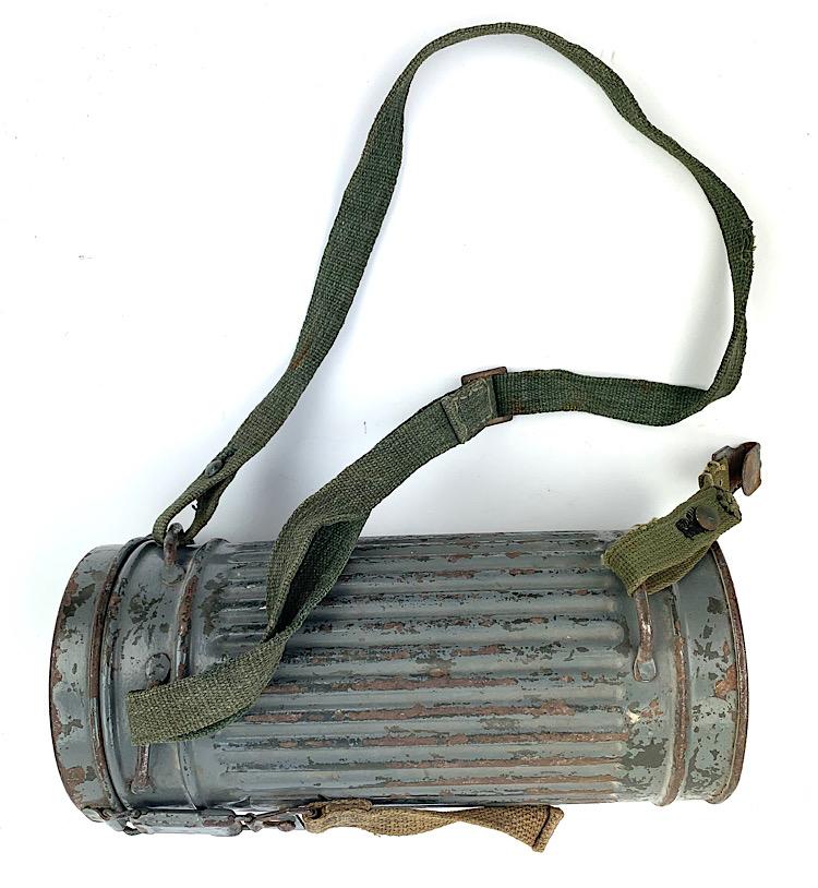 Wehrmacht M31 Gasmasker in Grey camo Cannister