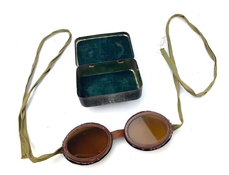 British WW2 Dust Goggles in metal case