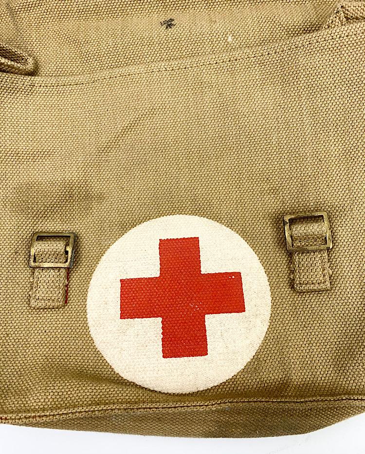 British WW2 Medic Bandage Pouch (Shell Dressings)