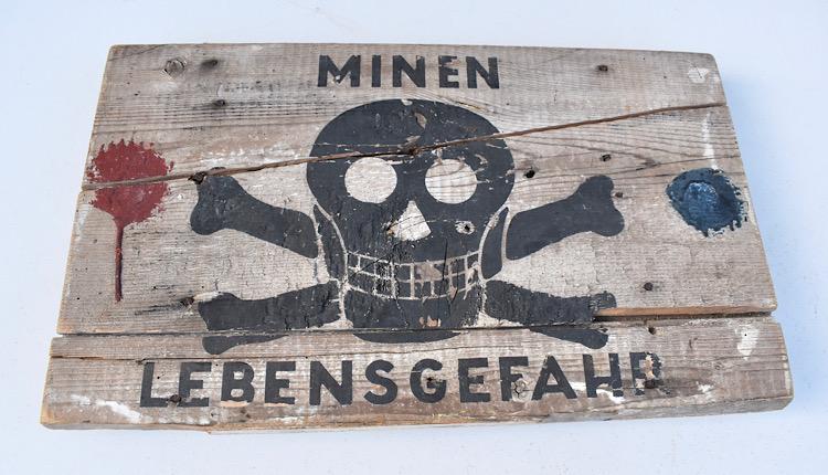 Wehrmacht wooden Warning Sign (Minen)