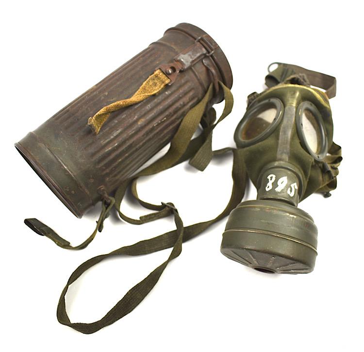 Wehrmacht M31 Gasmask & Cannister