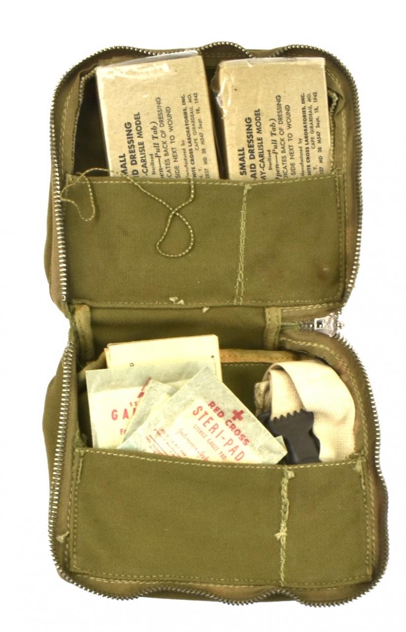 FIRST AID KIT ビンテージ　US NAVY WW2 FIRST AID KIT ビンテージ US NAVY WW2