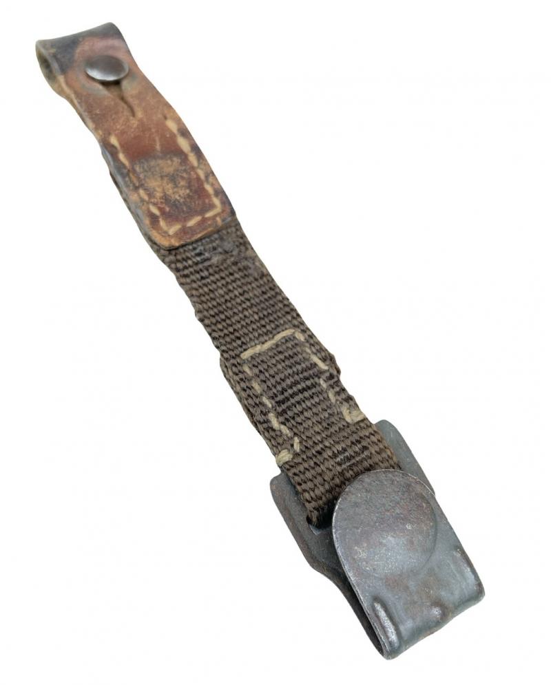 Short Wehrmacht M31 Gasmask Cannister Strap