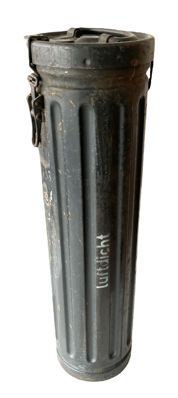 Wehrmacht metal container LFH 18