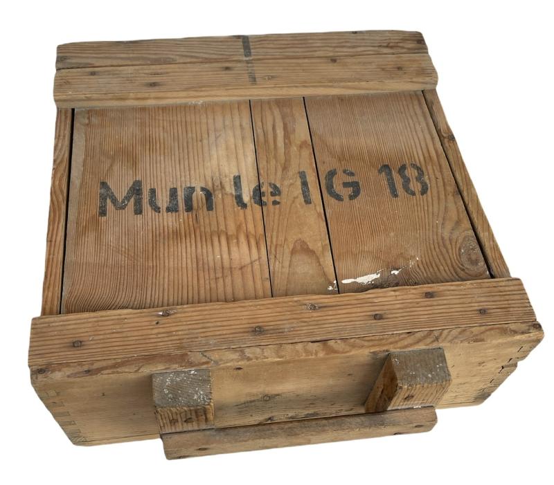 Wehrmacht Le. I.G. 18 Grenade Transport Case