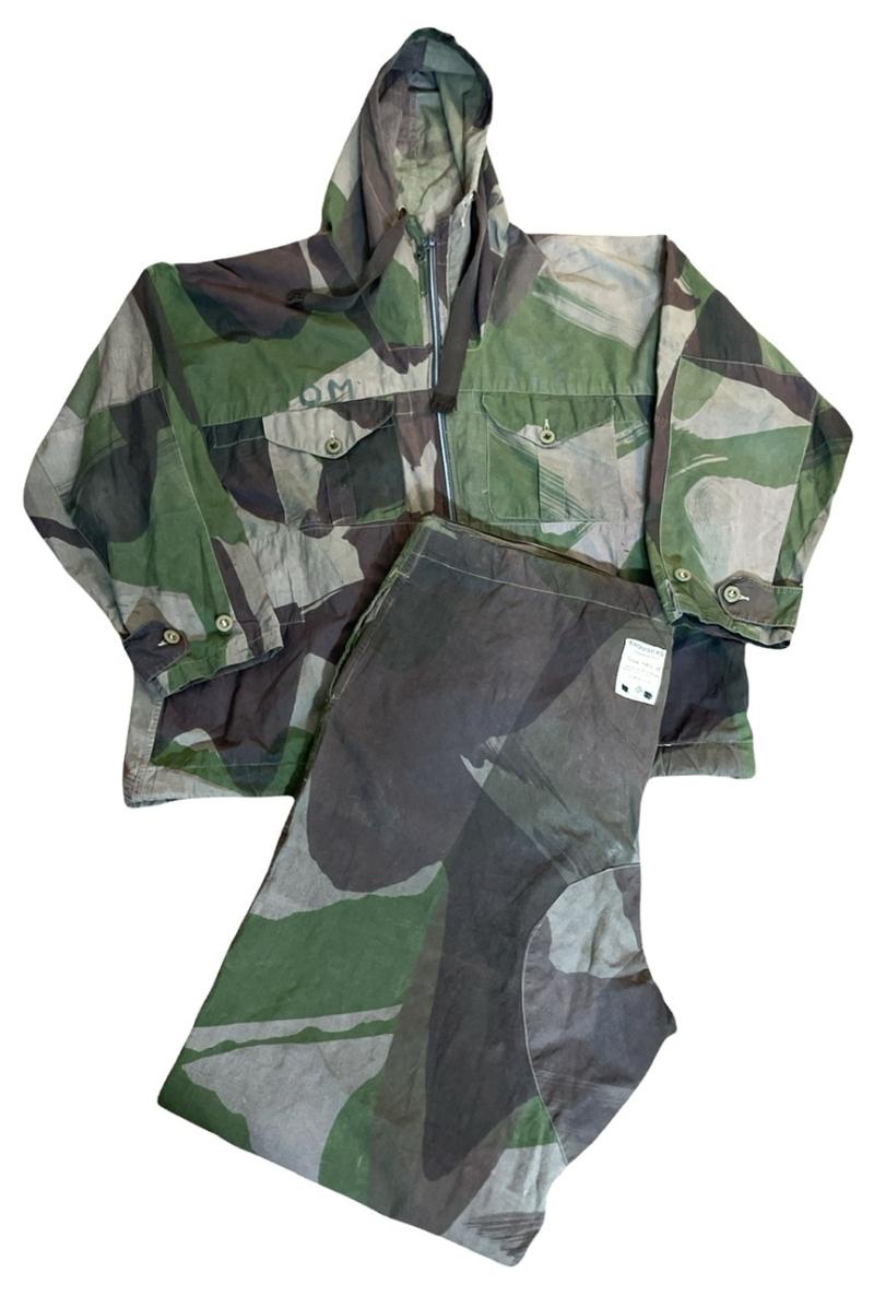 British WW2 Airborne/Commando Camoflaged Windproof Jacket and Trousers.