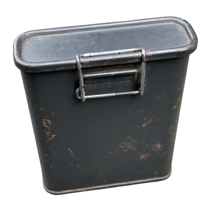 Kriegs Marine metal survival ration box