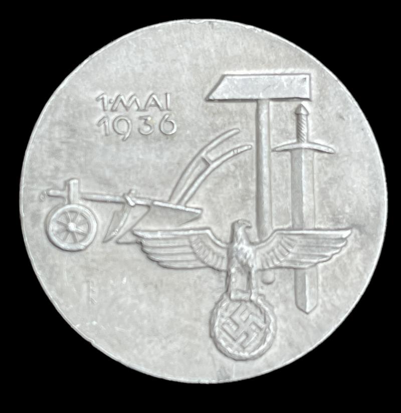 Third Reich 1e May 1936 Badge