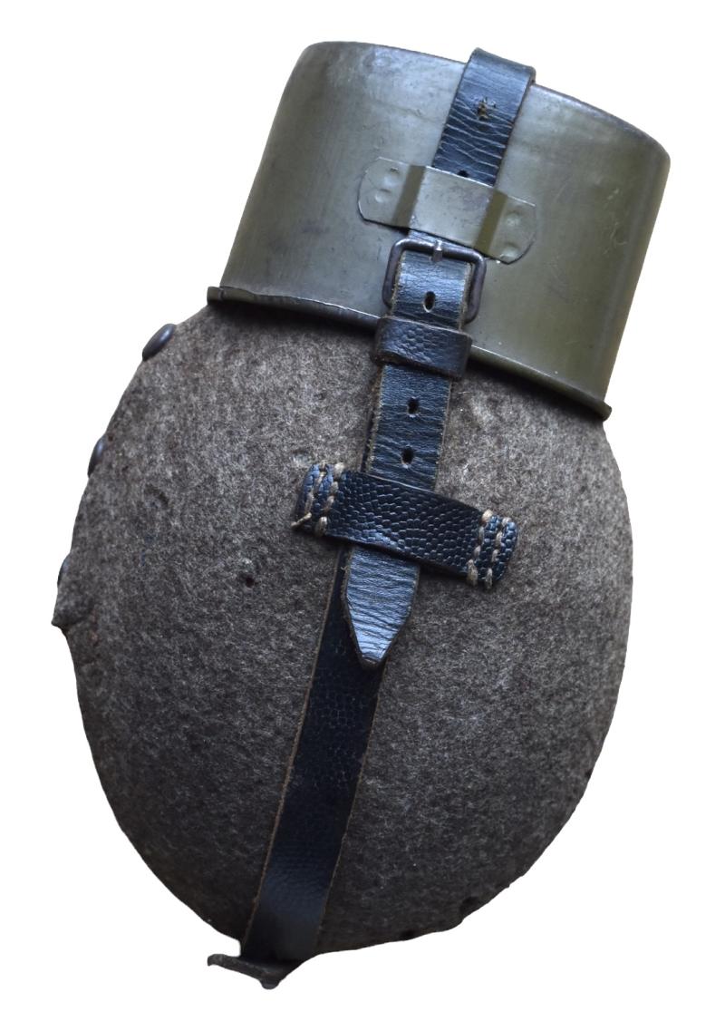 Wehrmacht M31 Canteen