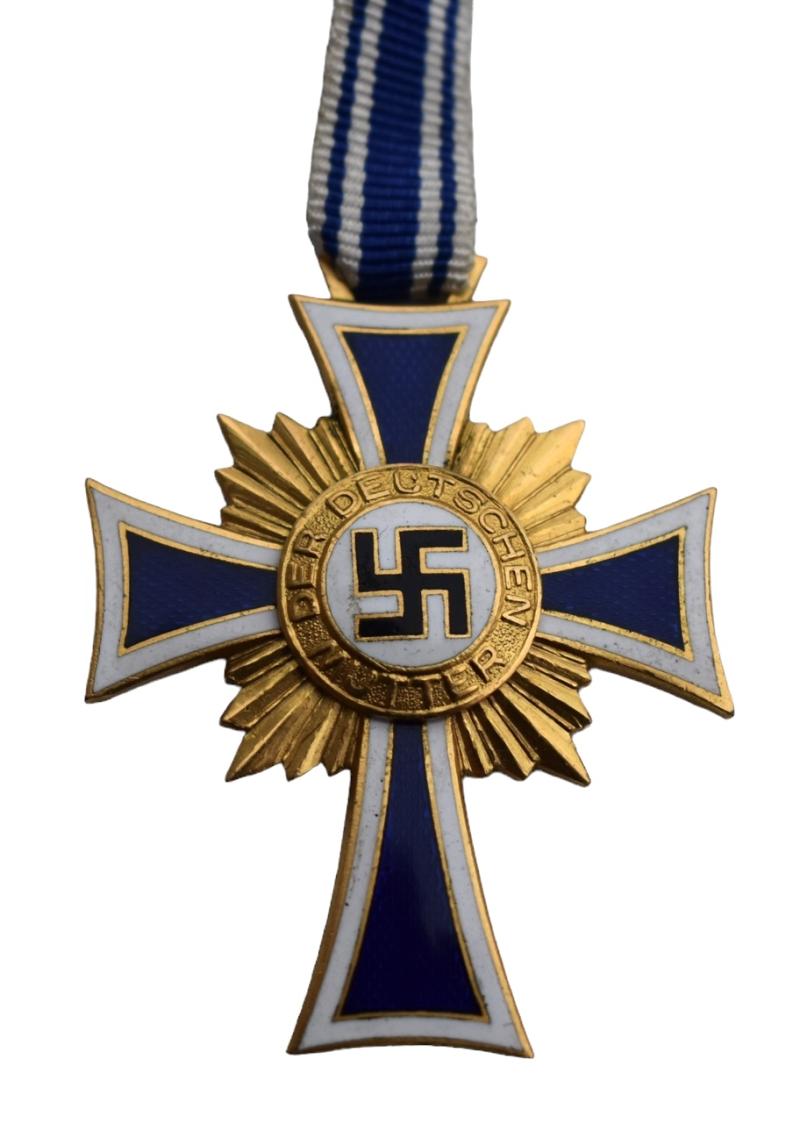 Mothers Cross in Gold