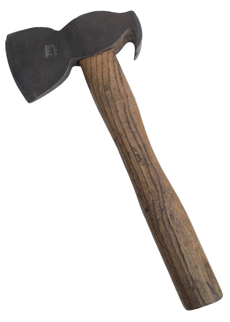 Wehrmacht Combat Engineers Axe